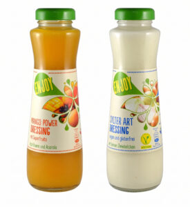 Die beiden Sorten des Salatdressings von Kühne in der Glasflasche entworfen von formel23 in Hamburg.